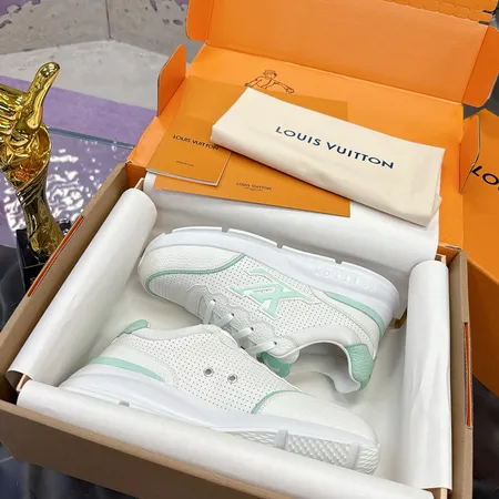 ルイヴィトン スニーカー