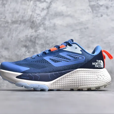 ノースフェイス スニーカー