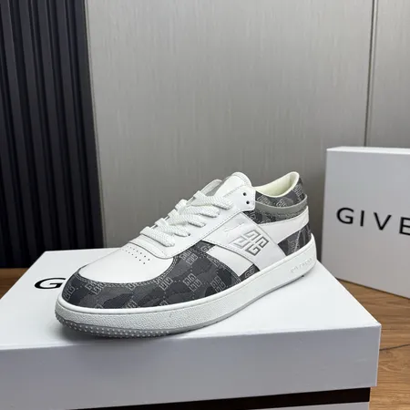 ジバンシィ カジュアルシューズ