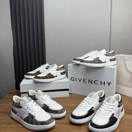 ジバンシィ カジュアルシューズ