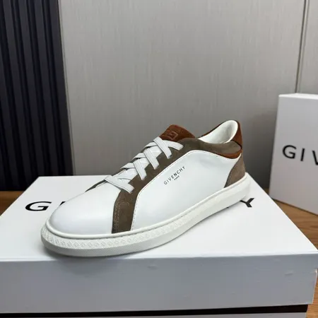 ジバンシィ カジュアルシューズ