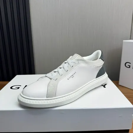 ジバンシィ カジュアルシューズ