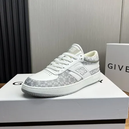 ジバンシィ カジュアルシューズ