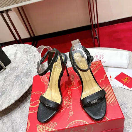 クリスチャン・ルブタン サンダル