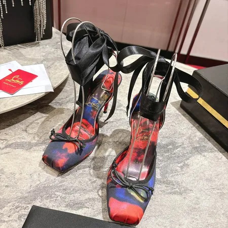 クリスチャン・ルブタン サンダル