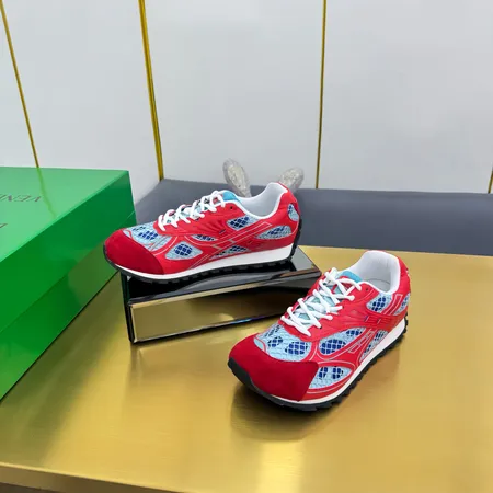 ボッテガ ヴェネタ スニーカー