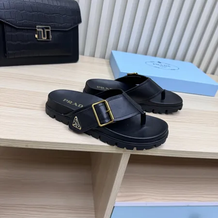 プラダ スリッパ