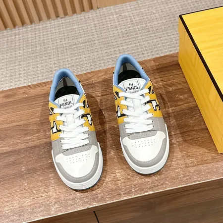 フェンディ カジュアルシューズ