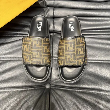 フェンディ スリッパ