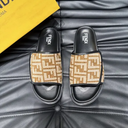 フェンディ スリッパ