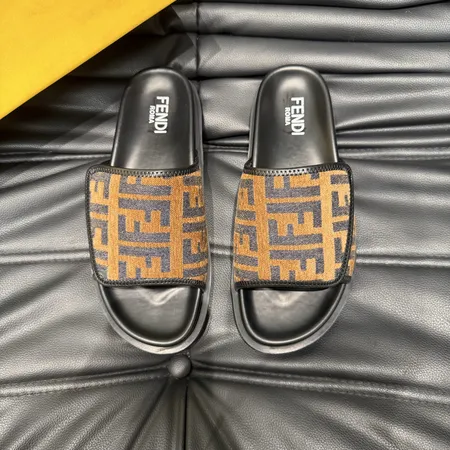 フェンディ スリッパ