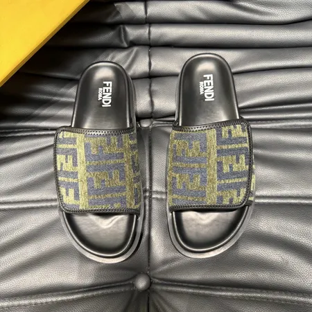 フェンディ スリッパ