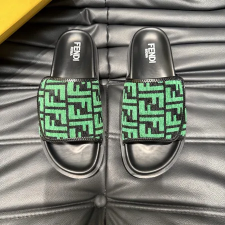 フェンディ スリッパ