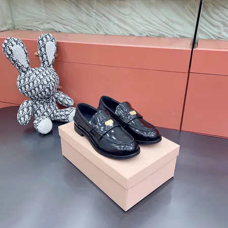 ミュウミュウ ビジネスシューズ