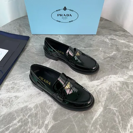 プラダ ビジネスシューズ