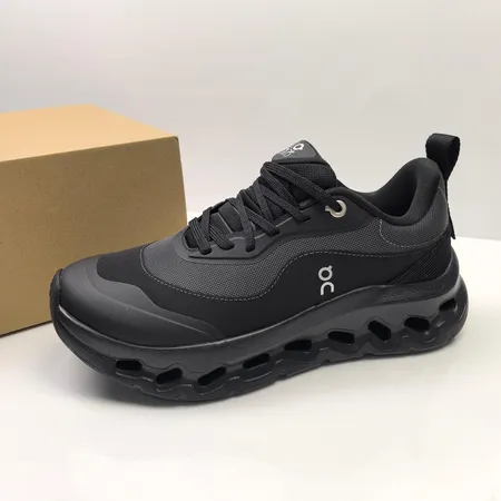 ロエベ スニーカー