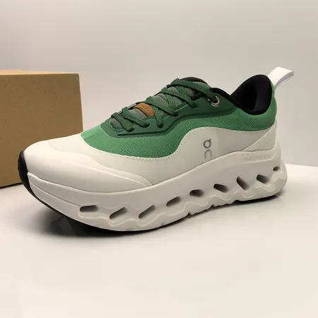 ロエベ スニーカー