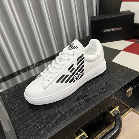 アルマーニ カジュアルシューズ