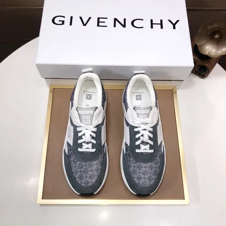 ジバンシィ スニーカー