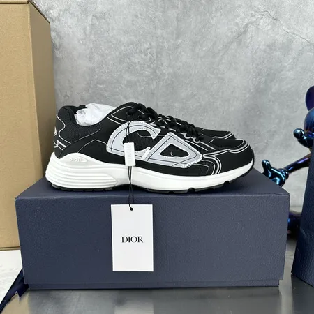 ディオール スニーカー