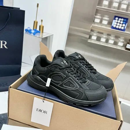 ディオール スニーカー