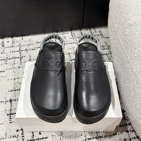 セリーヌ サンダル