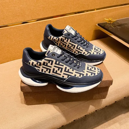 フェンディ スニーカー