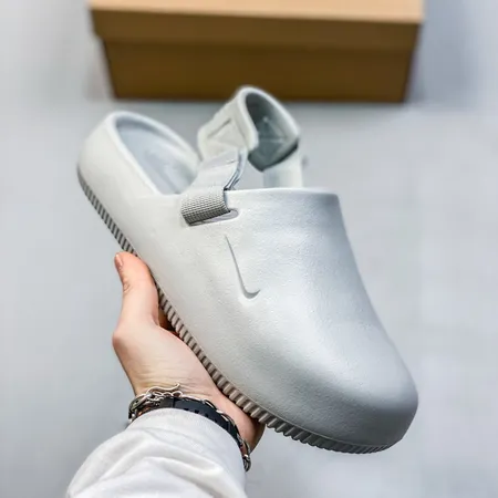 ナイキ サンダル