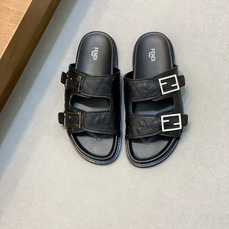 フェンディ スリッパ