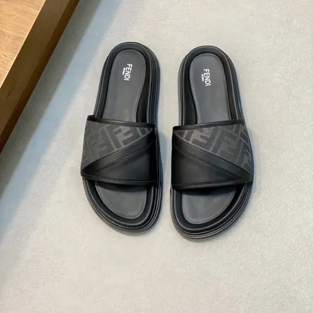 フェンディ スリッパ