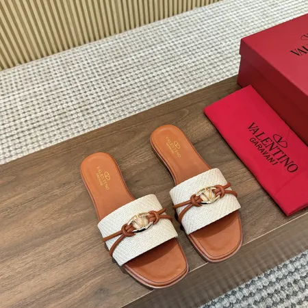 ヴァレンティノ スリッパ