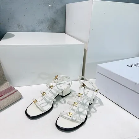 セリーヌ サンダル