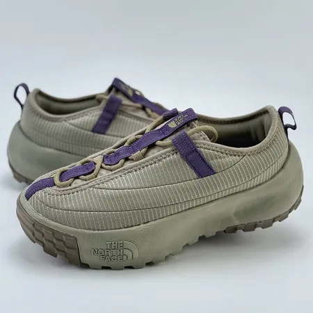 ノースフェイス スニーカー