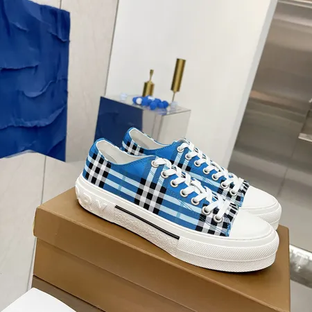 バーバリー ス カジュアルシューズ