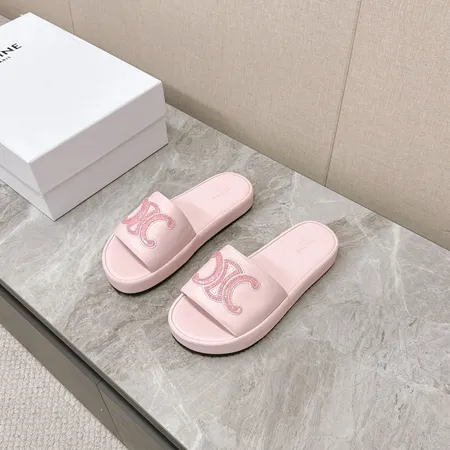 セリーヌ スリッパ