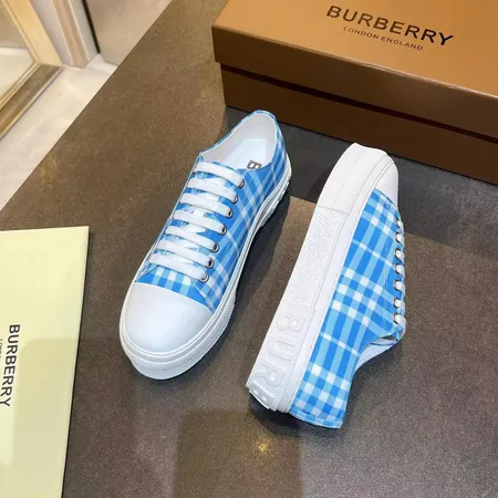 バーバリー ス カジュアルシューズ