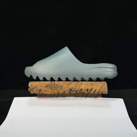 アディダス スリッパ