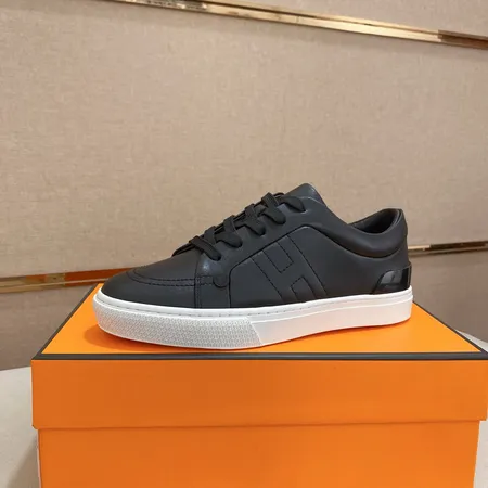 エルメス カジュアルシューズ