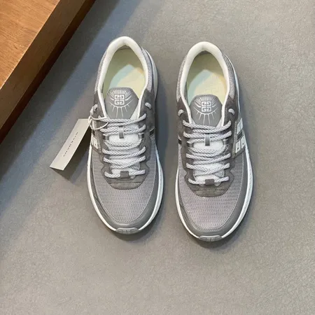 ジバンシィ カジュアルシューズ