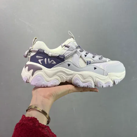 フィラ スニーカー