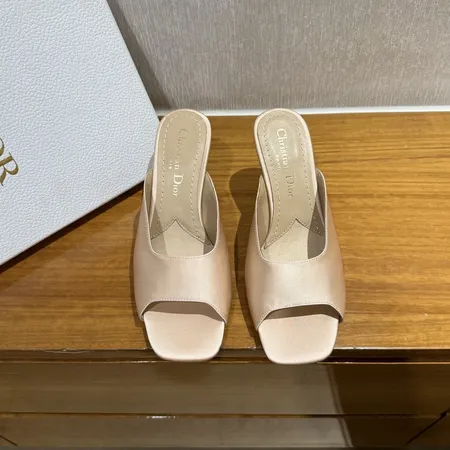 ディオール サンダル