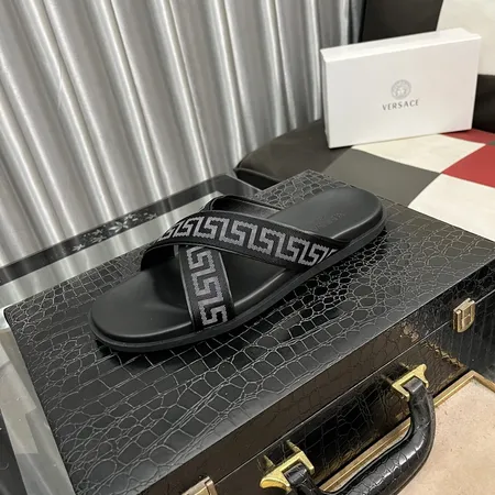 ヴェルサーチ スリッパ