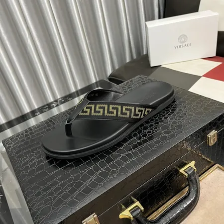 ヴェルサーチ スリッパ