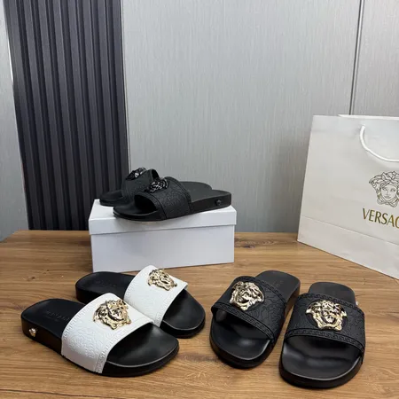 ヴェルサーチ スリッパ