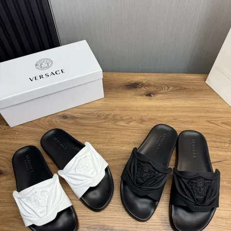 ヴェルサーチ スリッパ