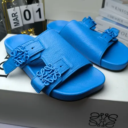 ロエベ サンダル