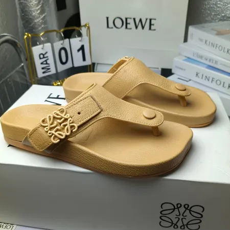 ロエベ サンダル