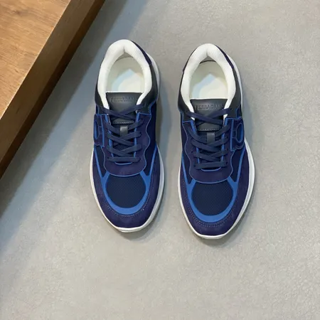 フェラガモ カジュアルシューズ