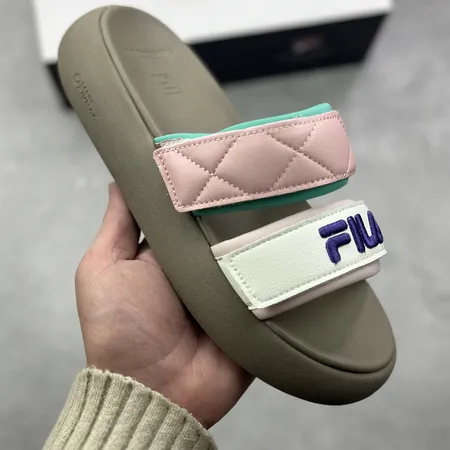 フィラ スリッパ