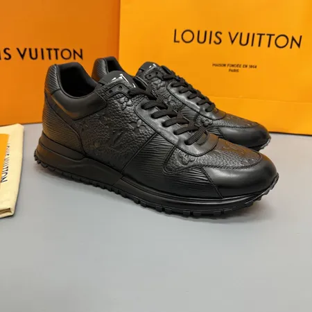 ルイヴィトン スニーカー